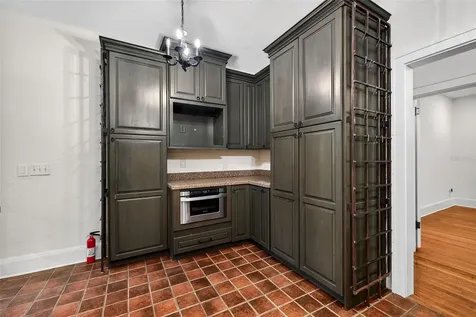 745 16th Avenue NE St Petersburg FL 33704