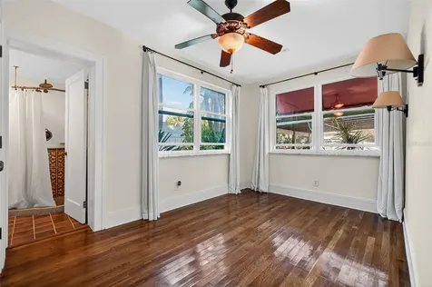 745 16th Avenue NE St Petersburg FL 33704