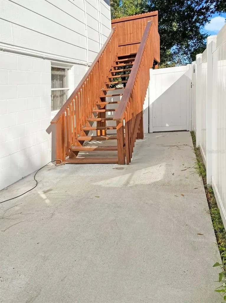 7907 W Hiawatha Street Tampa FL 33615