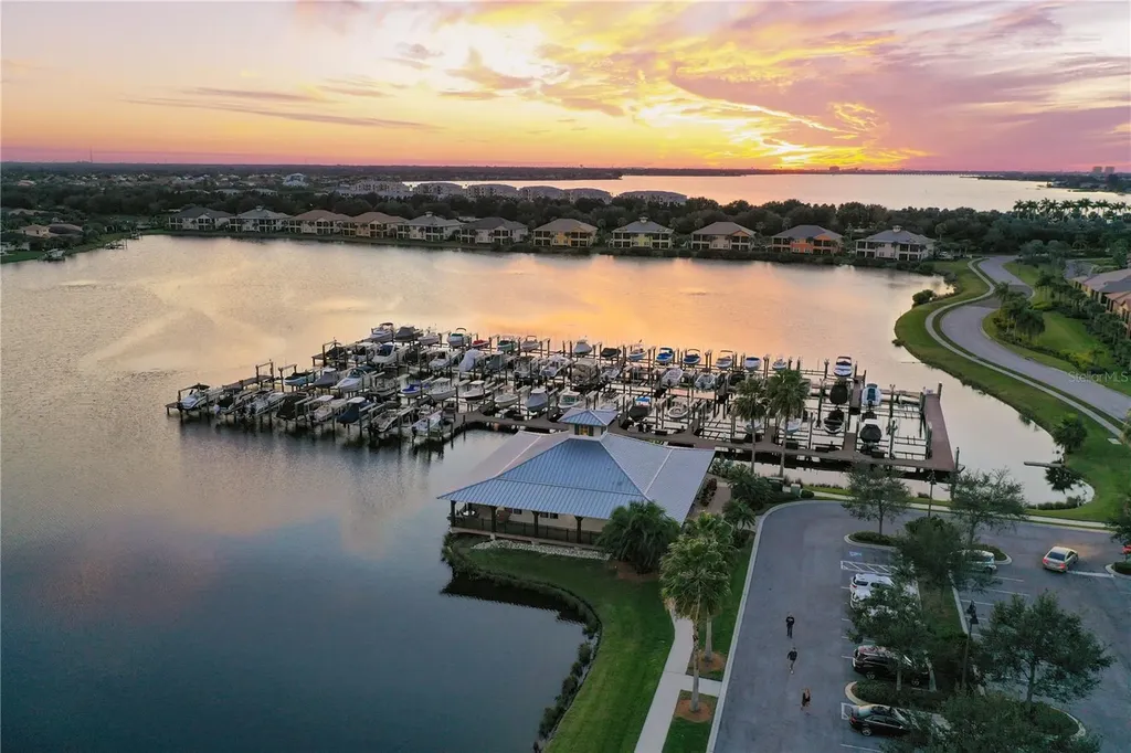 901 Tidewater Shores Loop Bradenton FL 34208