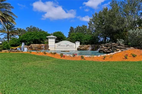 901 Tidewater Shores Loop Bradenton FL 34208