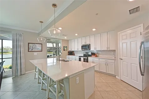 901 Tidewater Shores Loop Bradenton FL 34208