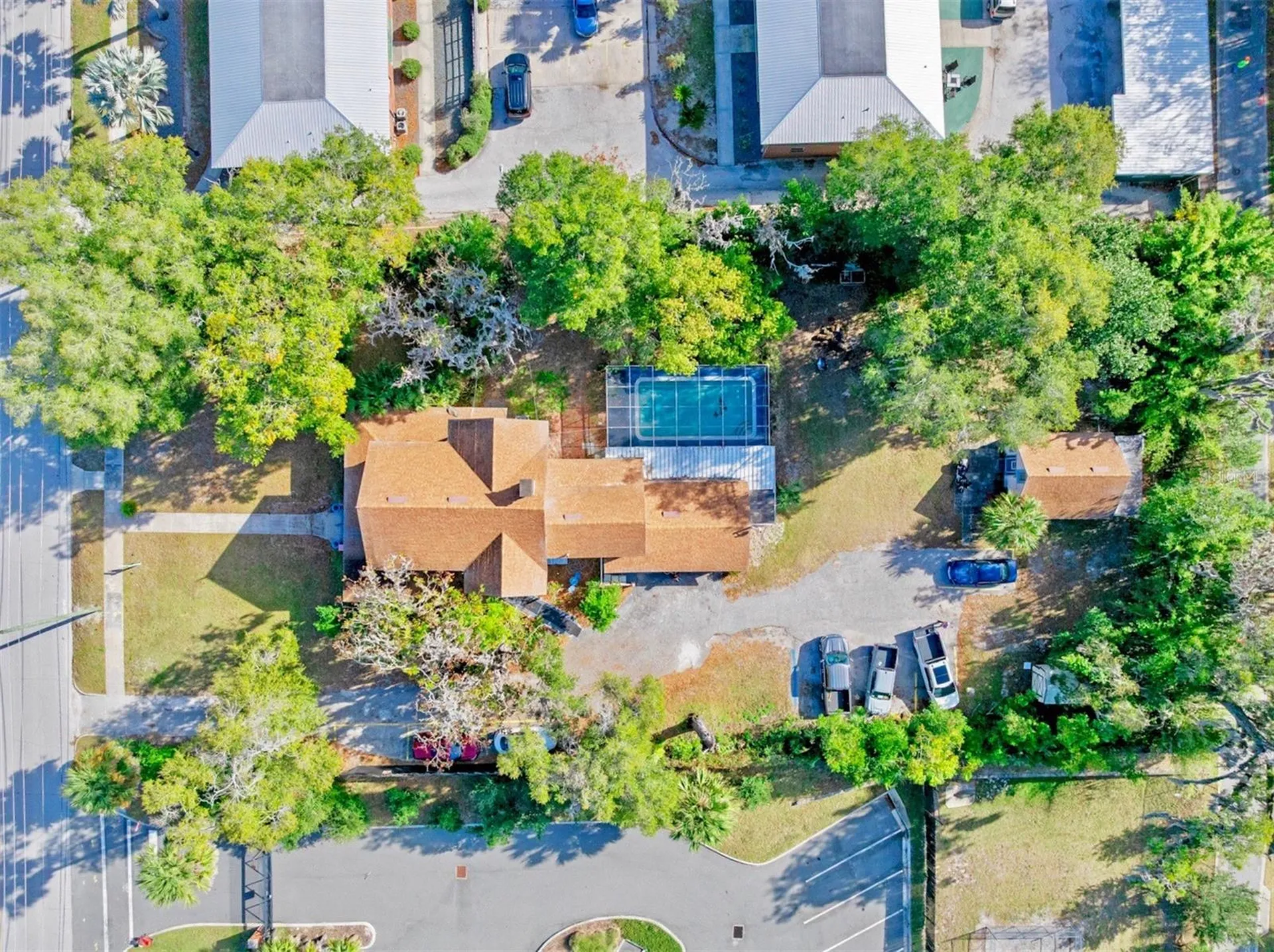 228 W Howry Avenue Deland FL 32720
