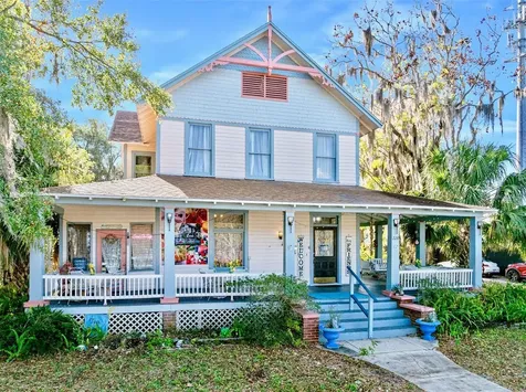 228 W Howry Avenue Deland FL 32720