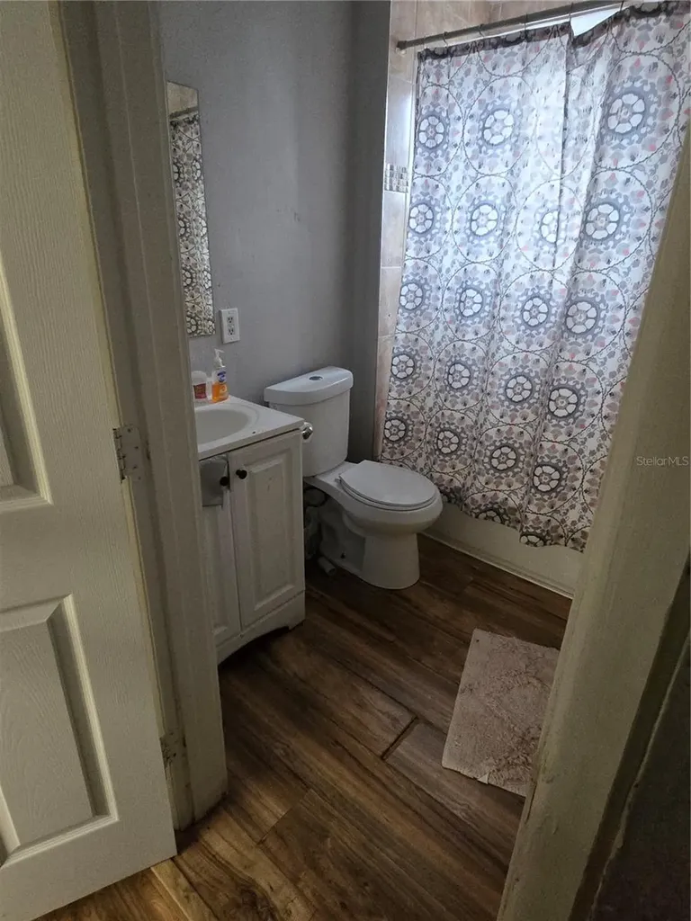 421 1st Street Orlando FL 32824
