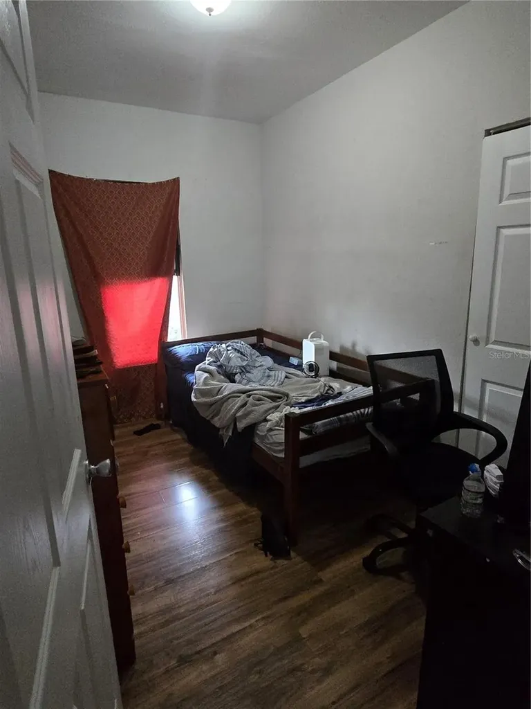 421 1st Street Orlando FL 32824