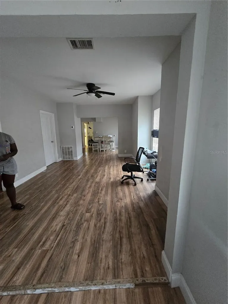 421 1st Street Orlando FL 32824
