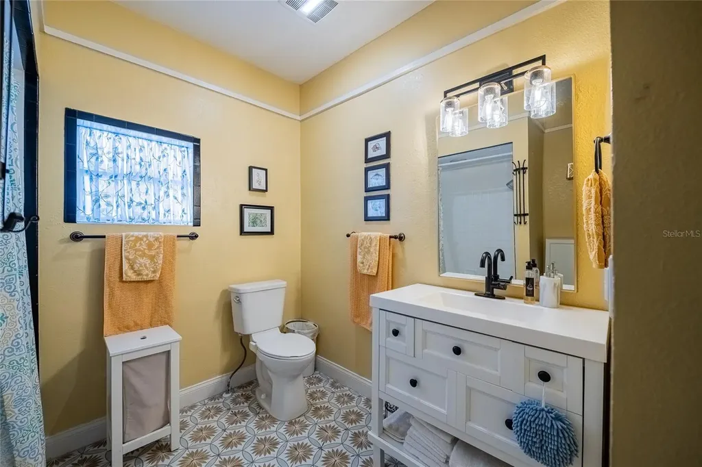 601 E Charles Street Lakeland FL 33803
