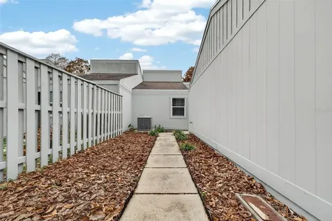 1502 Buckeye Road NE Winter Haven FL 33881