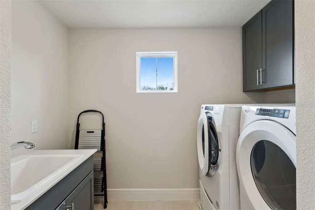 4008 Meandering Bay Drive Apopka FL 32712