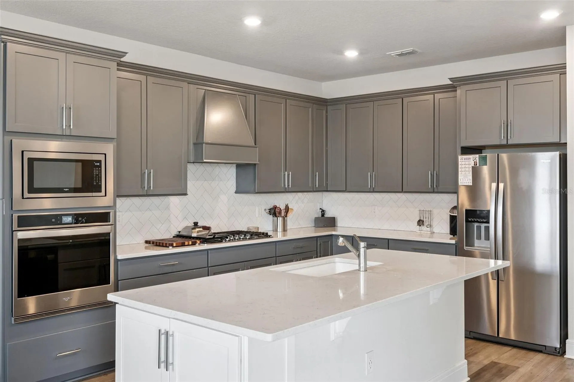 4008 Meandering Bay Drive Apopka FL 32712