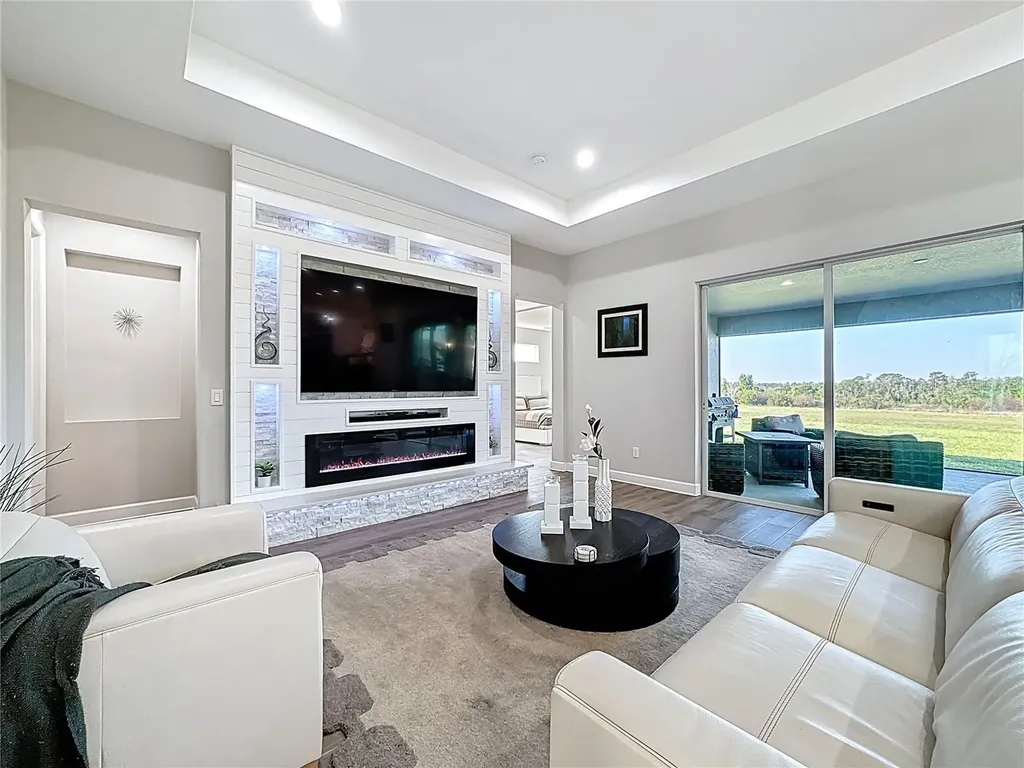 5216 Lake Venice Drive Wimauma FL 33598