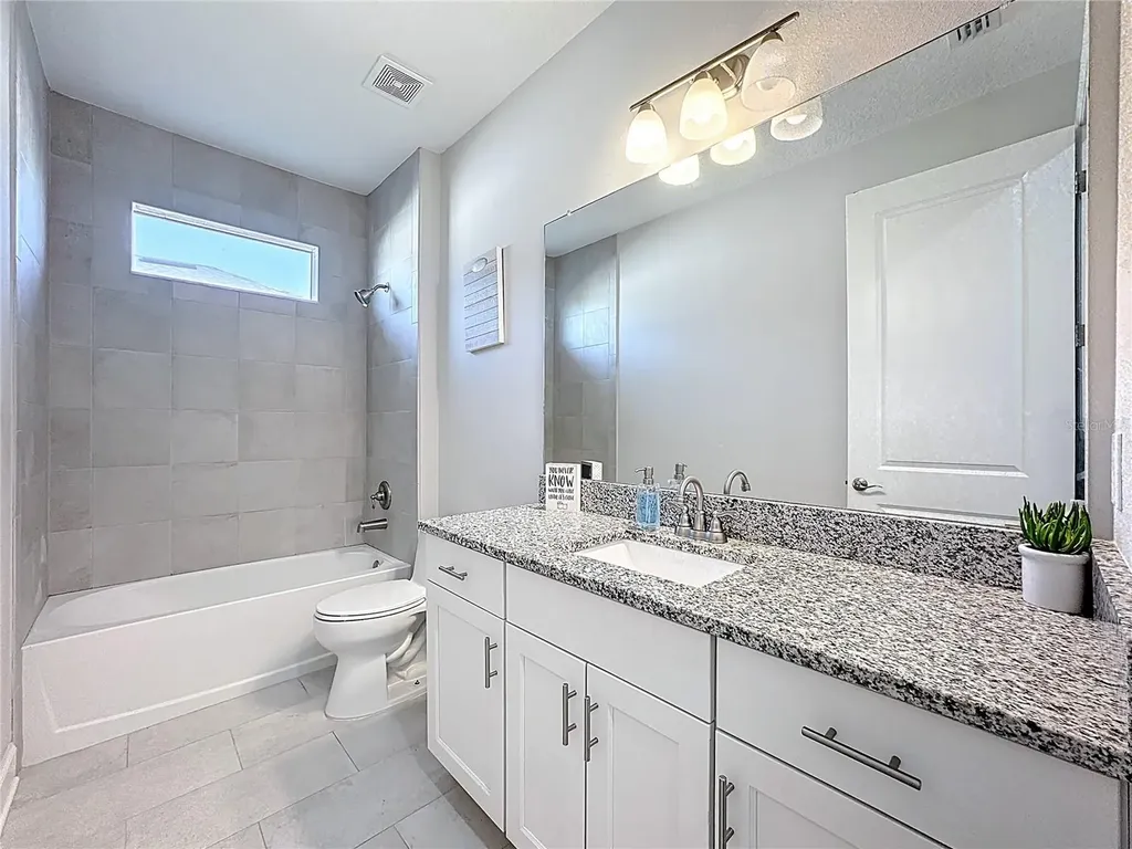 5216 Lake Venice Drive Wimauma FL 33598