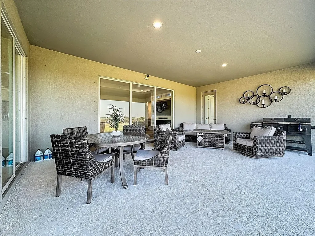 5216 Lake Venice Drive Wimauma FL 33598