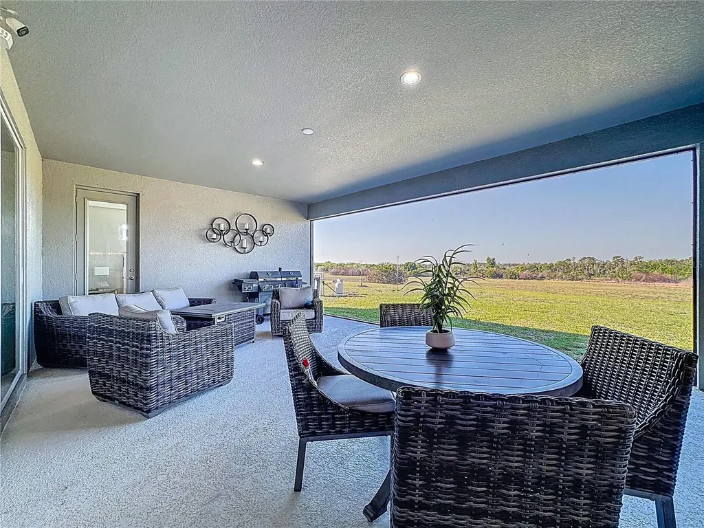 5216 Lake Venice Drive Wimauma FL 33598