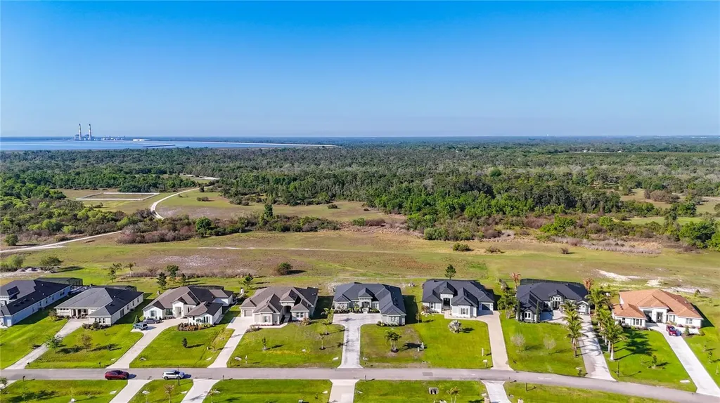 5216 Lake Venice Drive Wimauma FL 33598