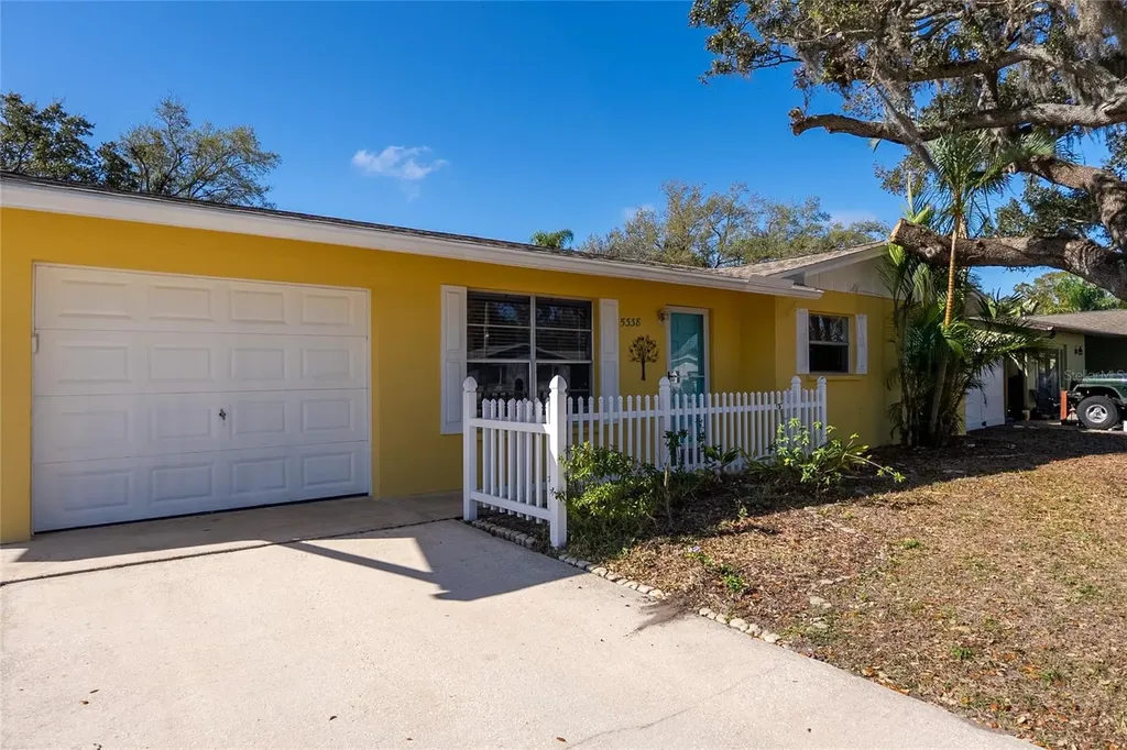 5338 Colewood Place Sarasota FL 34232