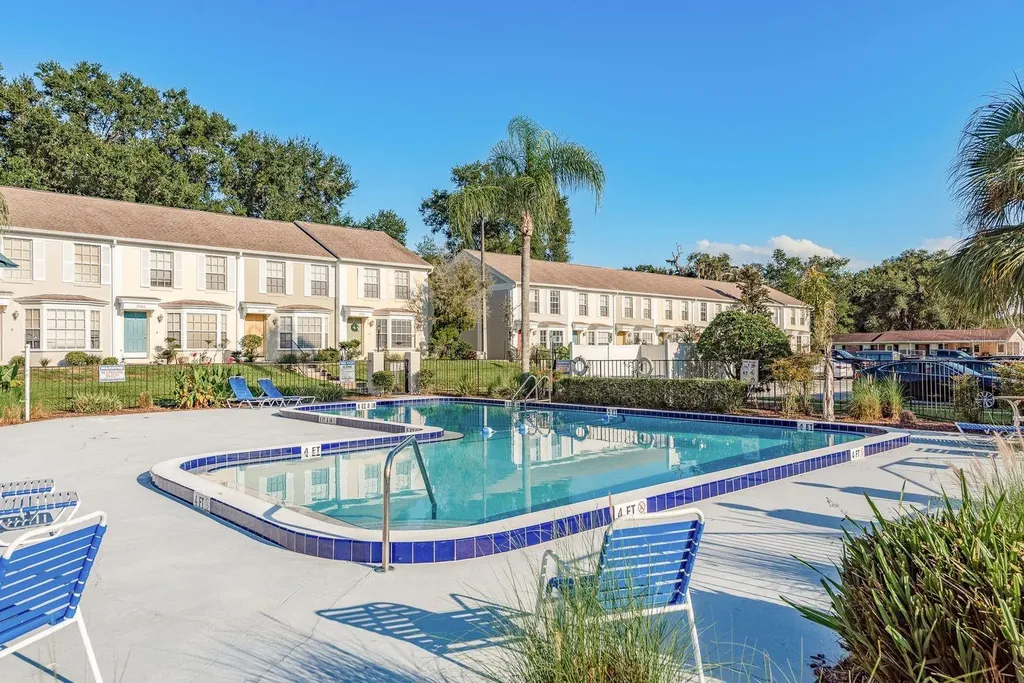 37236 Embassy Park Lane Dade City FL 33525