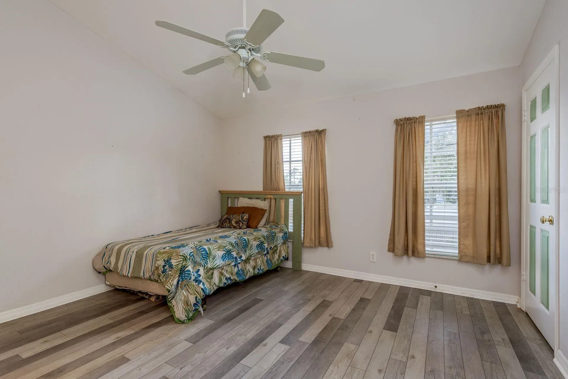 37236 Embassy Park Lane Dade City FL 33525