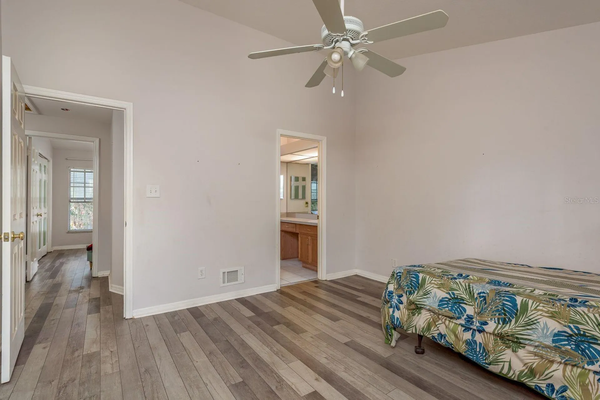 37236 Embassy Park Lane Dade City FL 33525