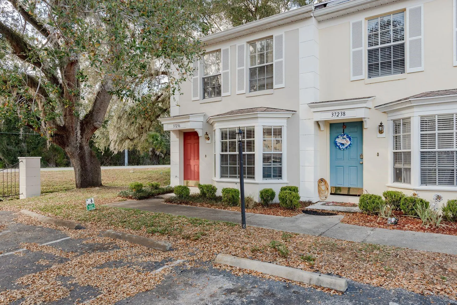 37236 Embassy Park Lane Dade City FL 33525