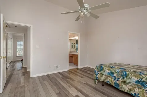 37236 Embassy Park Lane Dade City FL 33525