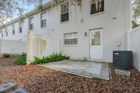 37236 Embassy Park Lane Dade City FL 33525