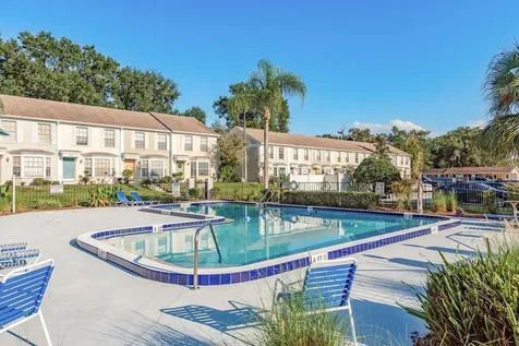 37236 Embassy Park Lane Dade City FL 33525