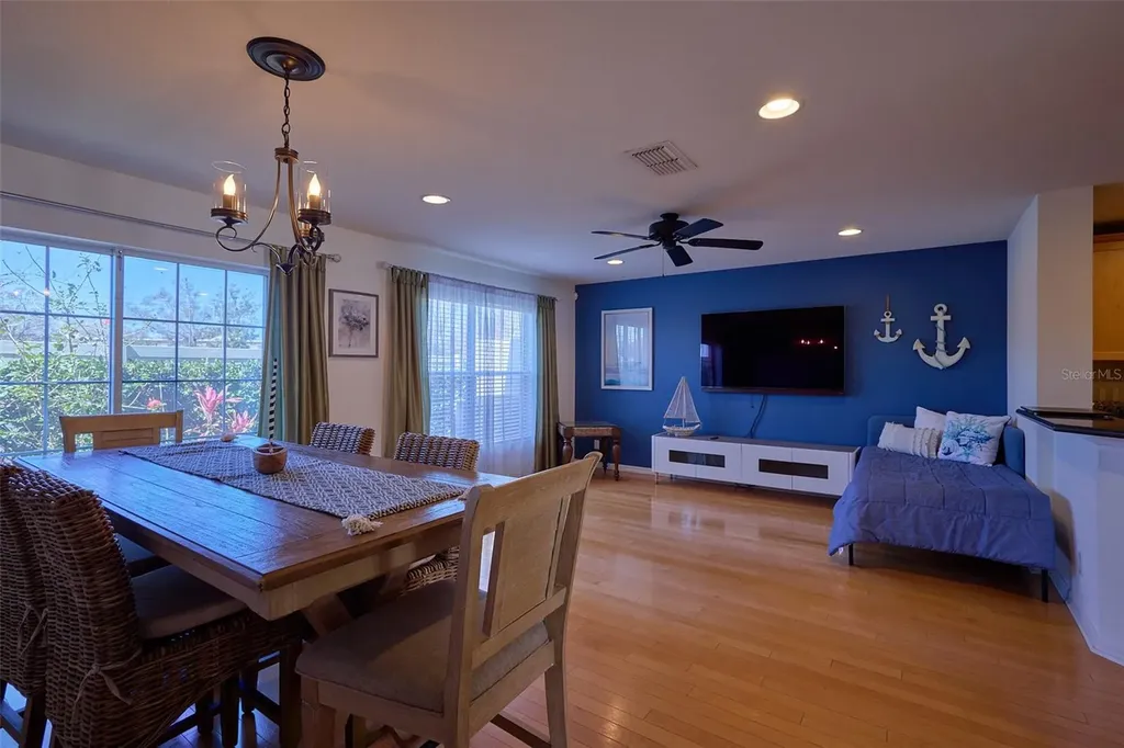 2016 Sunset Meadow Drive Clearwater FL 33763