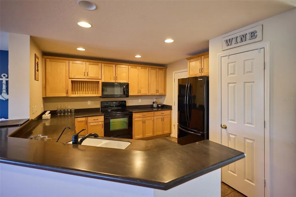 2016 Sunset Meadow Drive Clearwater FL 33763