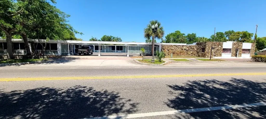 421 E Kennedy Boulevard Eatonville FL 32751