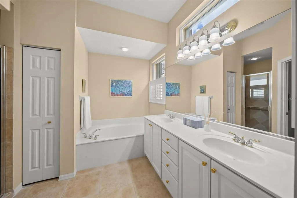 4243 Miriana Way Sarasota FL 34233