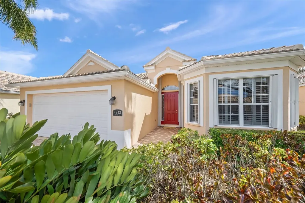 4243 Miriana Way Sarasota FL 34233