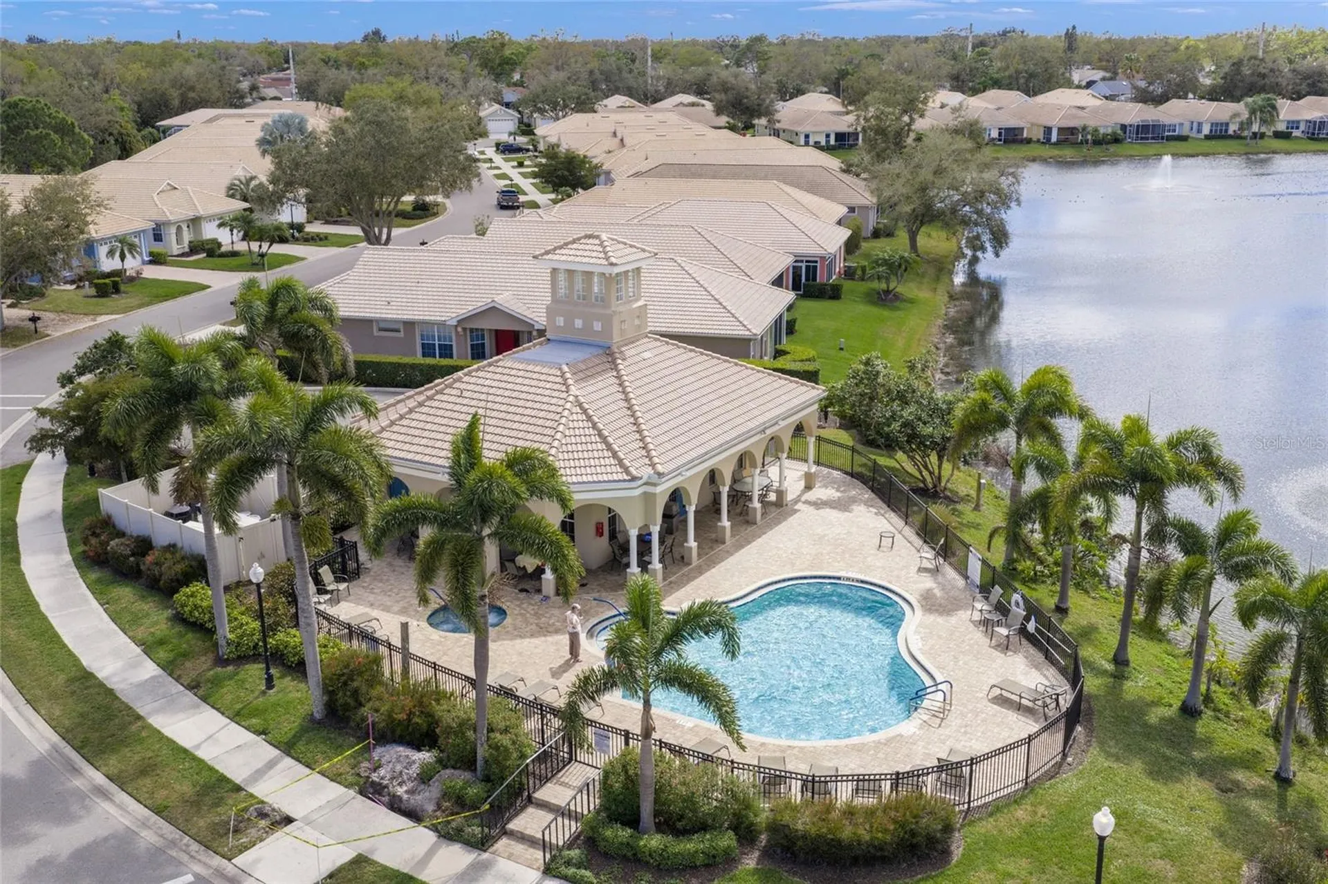 4243 Miriana Way Sarasota FL 34233