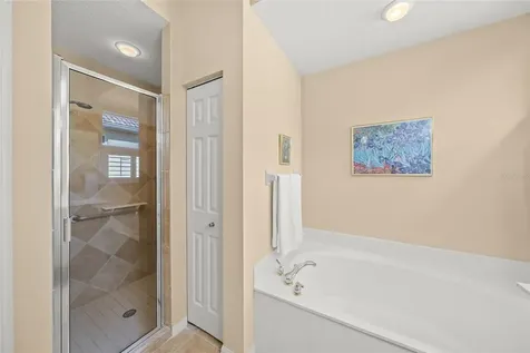 4243 Miriana Way Sarasota FL 34233