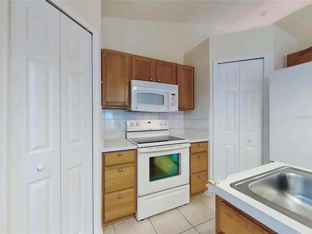 2695 N Juliet Drive Deltona FL 32738