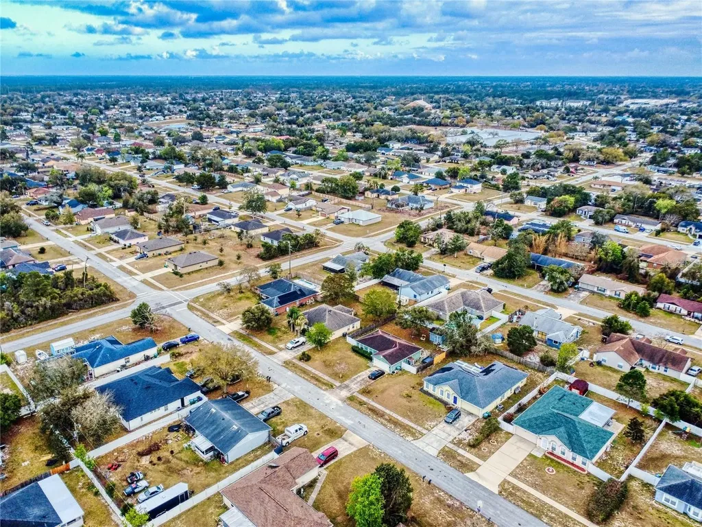 2695 N Juliet Drive Deltona FL 32738