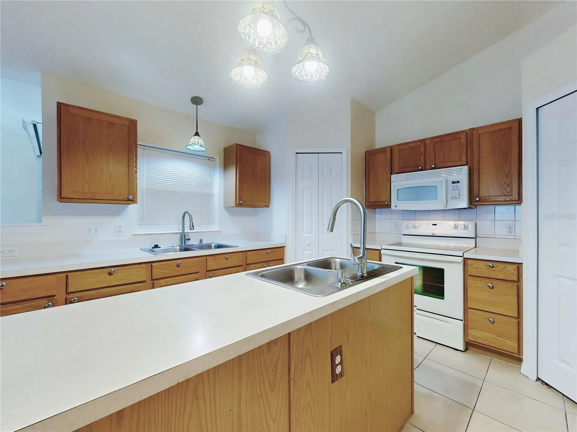 2695 N Juliet Drive Deltona FL 32738