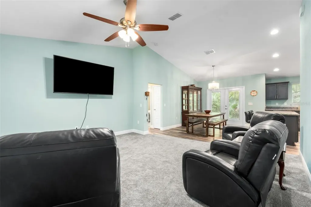 6144 Avenue G Mc Intosh FL 32664