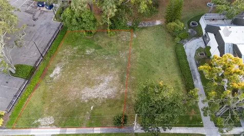 2528 W Palm Drive Tampa FL 33629