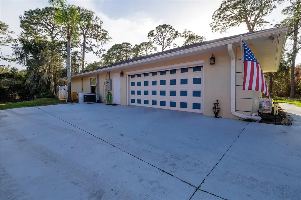 633 Art Center Avenue New Smyrna Beach FL 32168