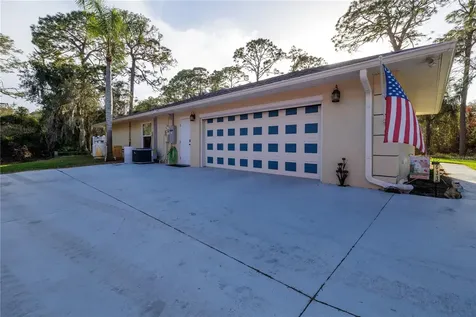 633 Art Center Avenue New Smyrna Beach FL 32168