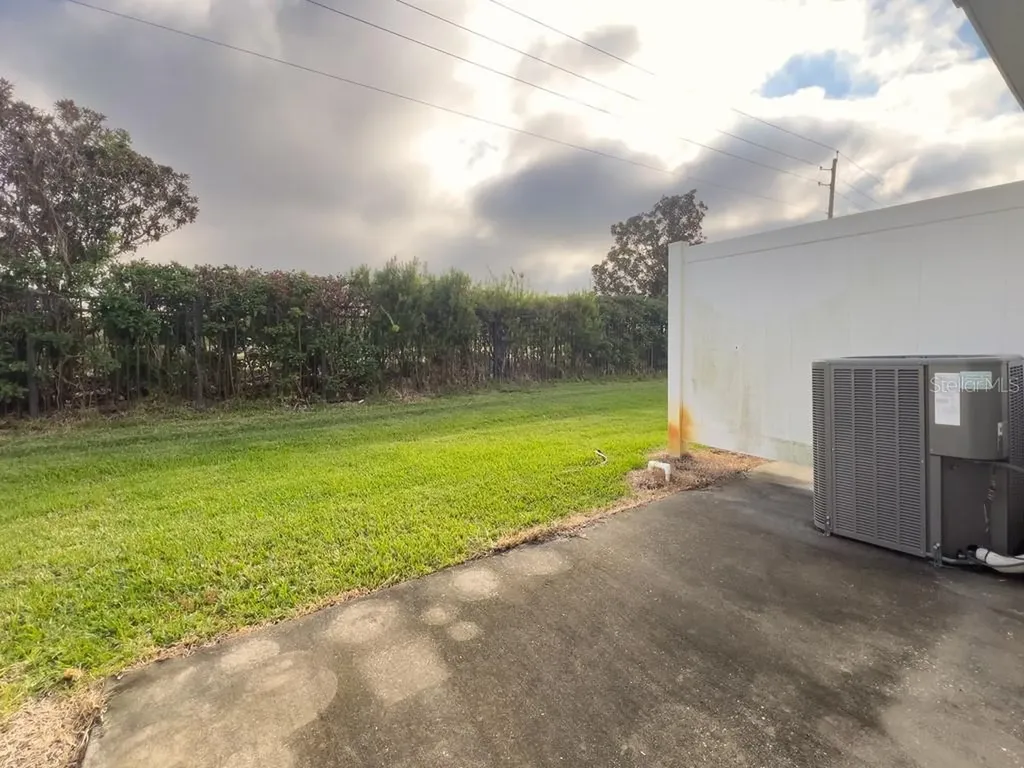 4812 White Sanderling Court Tampa FL 33619