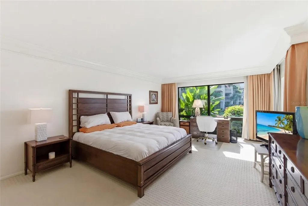5757 Gulf Of Mexico Drive Longboat Key FL 34228