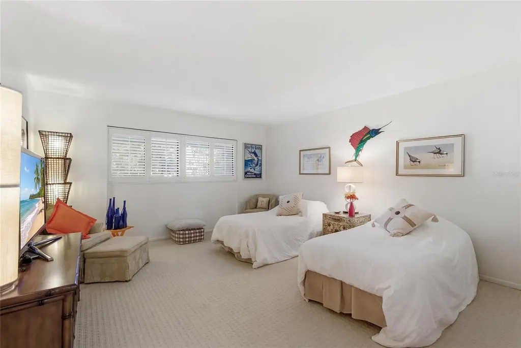5757 Gulf Of Mexico Drive Longboat Key FL 34228