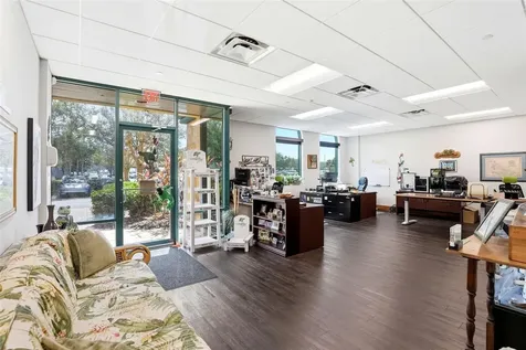 6881 Kingspointe Parkway Orlando FL 32819