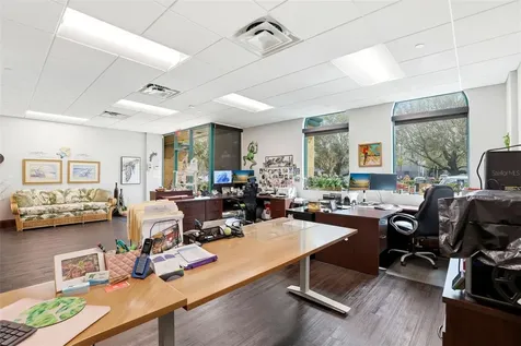 6881 Kingspointe Parkway Orlando FL 32819