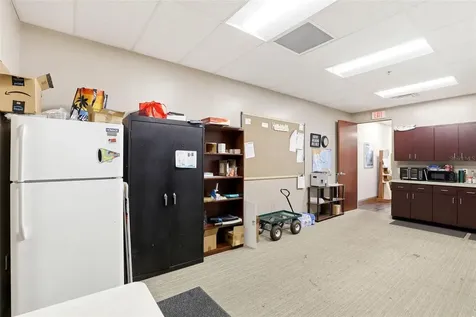 6881 Kingspointe Parkway Orlando FL 32819