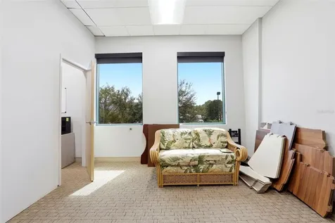 6881 Kingspointe Parkway Orlando FL 32819