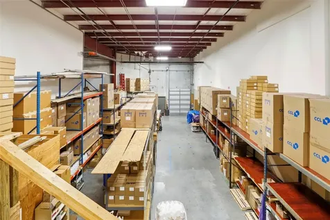 6881 Kingspointe Parkway Orlando FL 32819